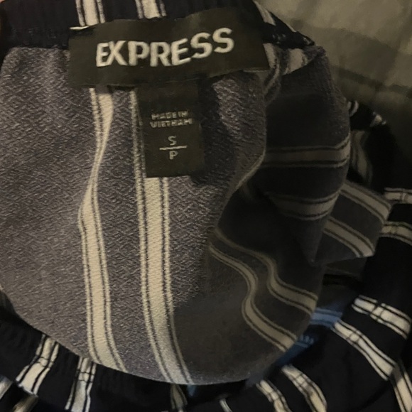 Express Black and White Striped Blouse - Picture 4 of 4